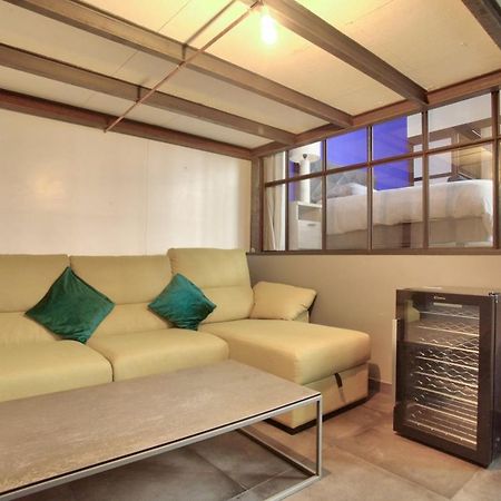 2 Bedrooms Le Marais Nazareth パリ エクステリア 写真