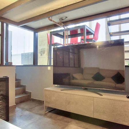 2 Bedrooms Le Marais Nazareth パリ エクステリア 写真